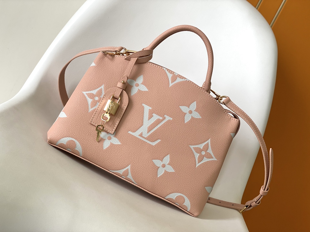 Louis Vuitton LV Classic Handbag Premium Canvas Model M29459 Padlock Detail Weekend Getaway Authentic Style